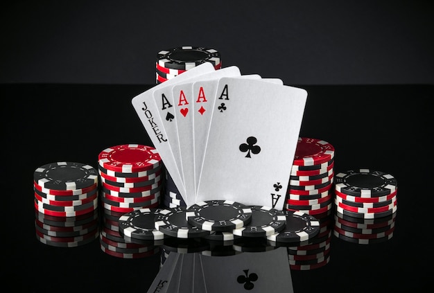 Pokerkaarten met five of a kind de hoogste combinatie