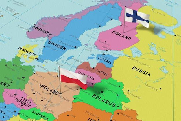 Polen en Finland spelden vlaggen op de politieke kaart 3D illustratie