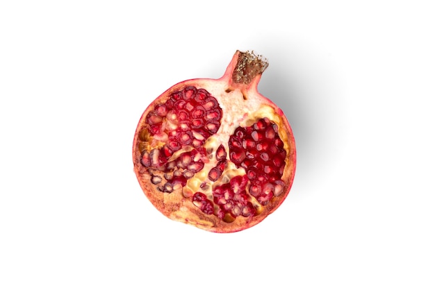 Photo pomegranate isolated on white background.