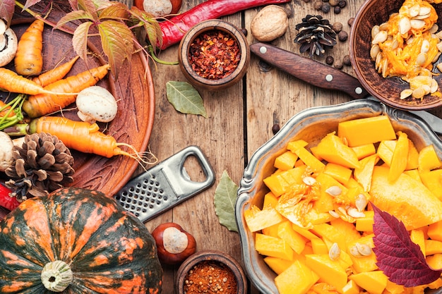 Pompoen en ingrediënten voor het koken