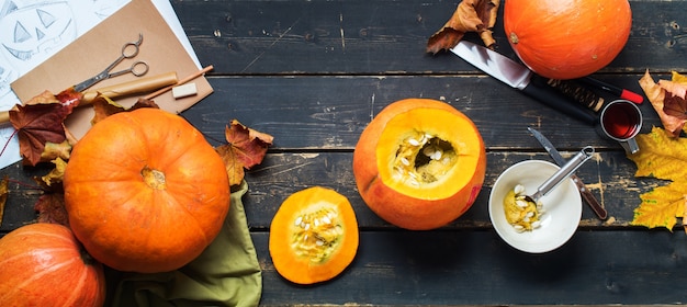 Pompoenmessen voorbereiden op halloween