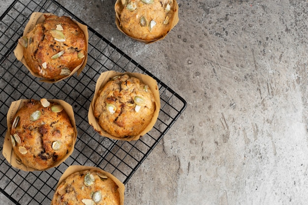 pompoenmuffins op de grill, bovenaanzicht