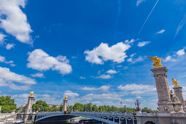 Pont alexandre iii in parijs