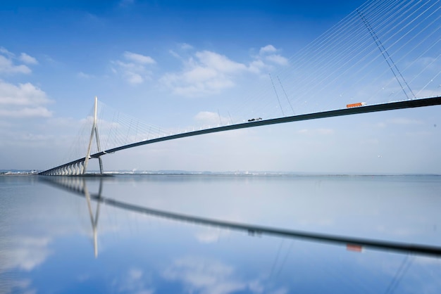 Pont de normandy sul fiume senna francia