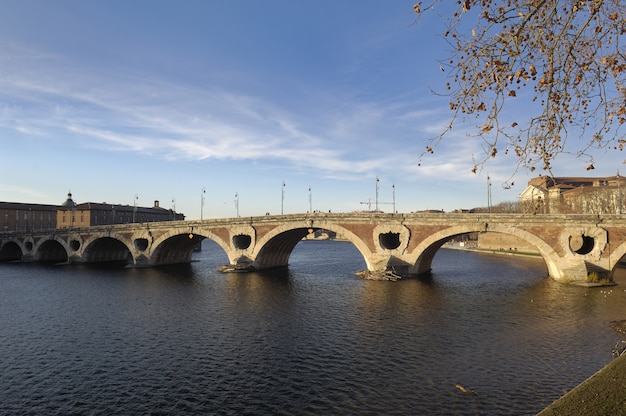 Foto pont neuf in toulouse, frankrijk