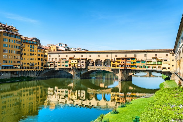 イタリア、フィレンツェのヴェッキオ橋