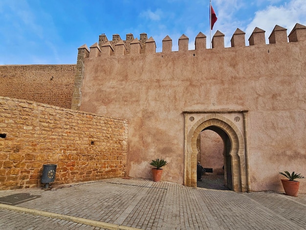 Poort en muur van de Kasbah van de Udayas Rabat