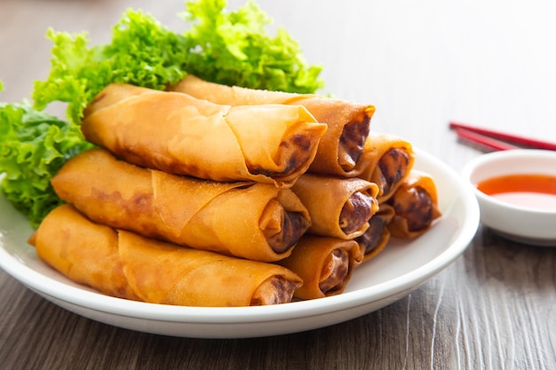 Popiah deep fried spring rolls