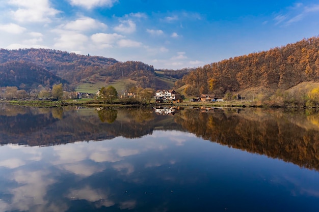 Baia di parenzo sulla gola del danubio in serbia