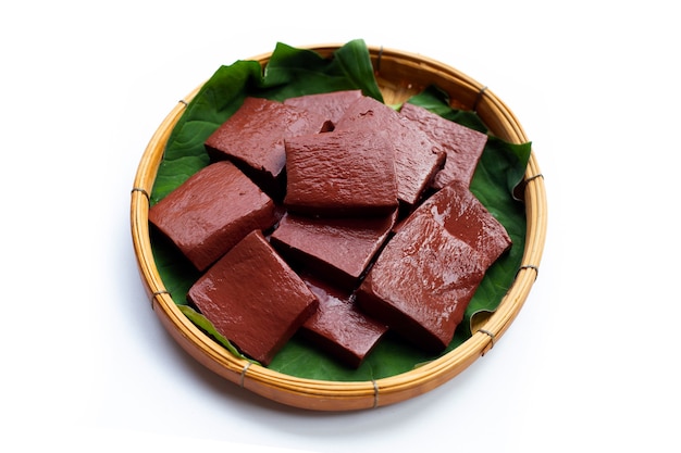 Pork blood pudding in white bamboo basket