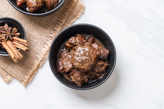 Photo pork stew with herb