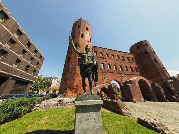 Porta palatina (paltspoort) in turijn