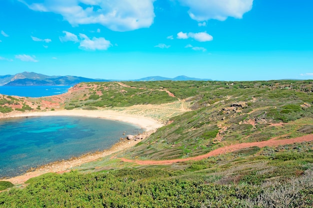 Porticciolo strand op een heldere dag Sardinië