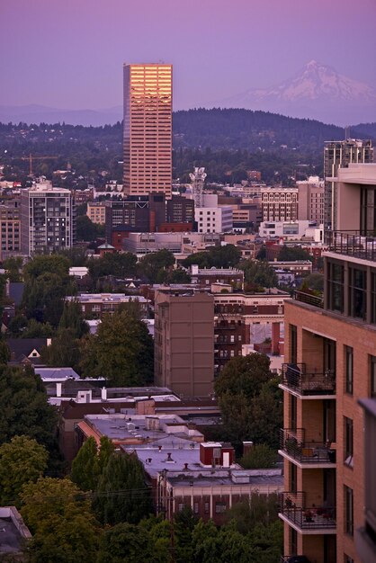 Photo portland and mount hood