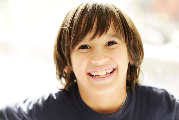 Photo portrait of an adorable young boy