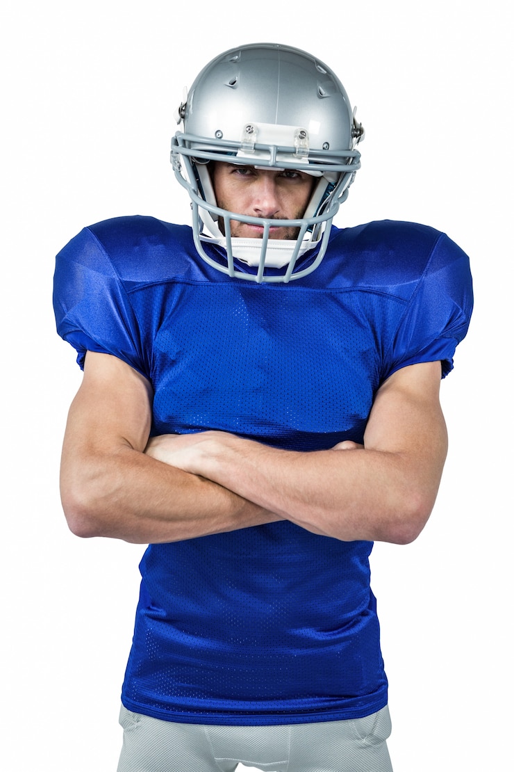 Photo portrait of american football player with arms crossed
