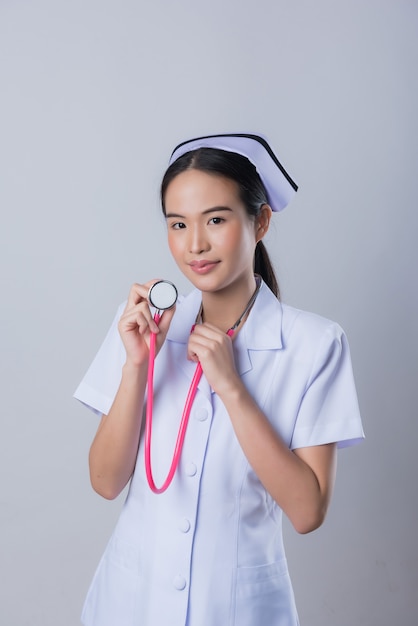 アジアの看護師の肖像