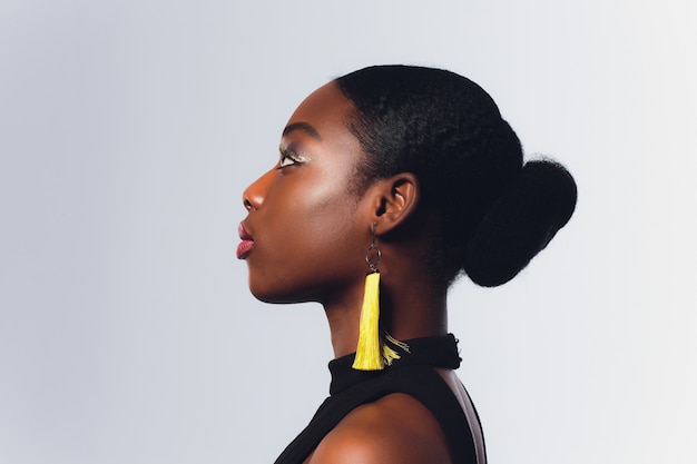 Photo portrait of beautiful african-american woman