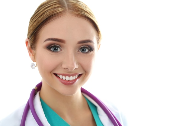 Портрет красивого усмехаясь женского доктора медицины. Концепция здравоохранения и медицины