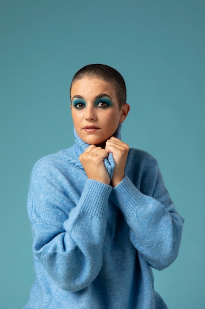 Photo portrait of beautiful woman posing in a turtleneck