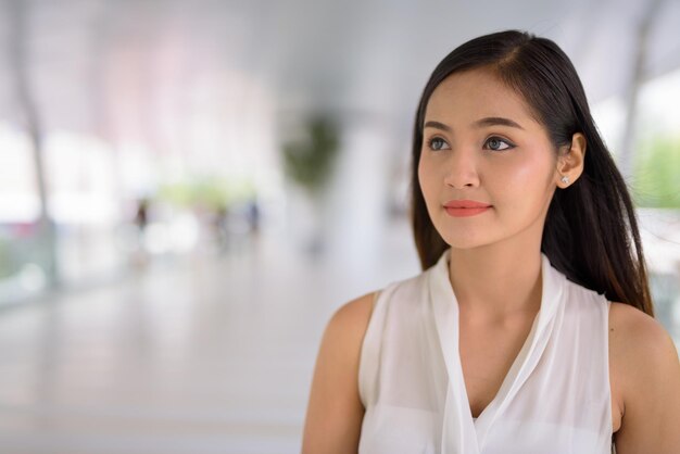 Portrait of a beautiful young woman