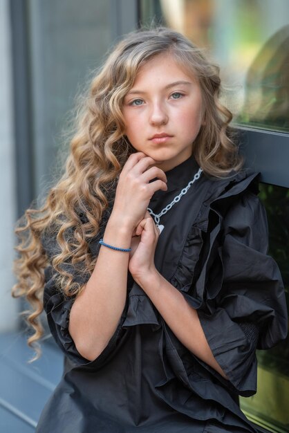 Photo portrait of beautiful young woman