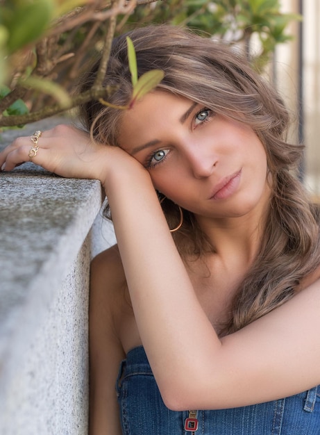 Photo portrait of a beautiful young woman