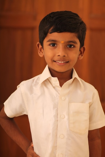 Photo portrait of boy smiling