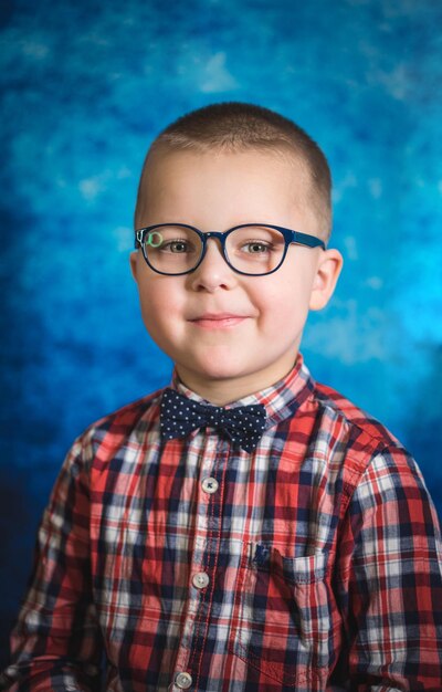 Photo portrait of boy smiling