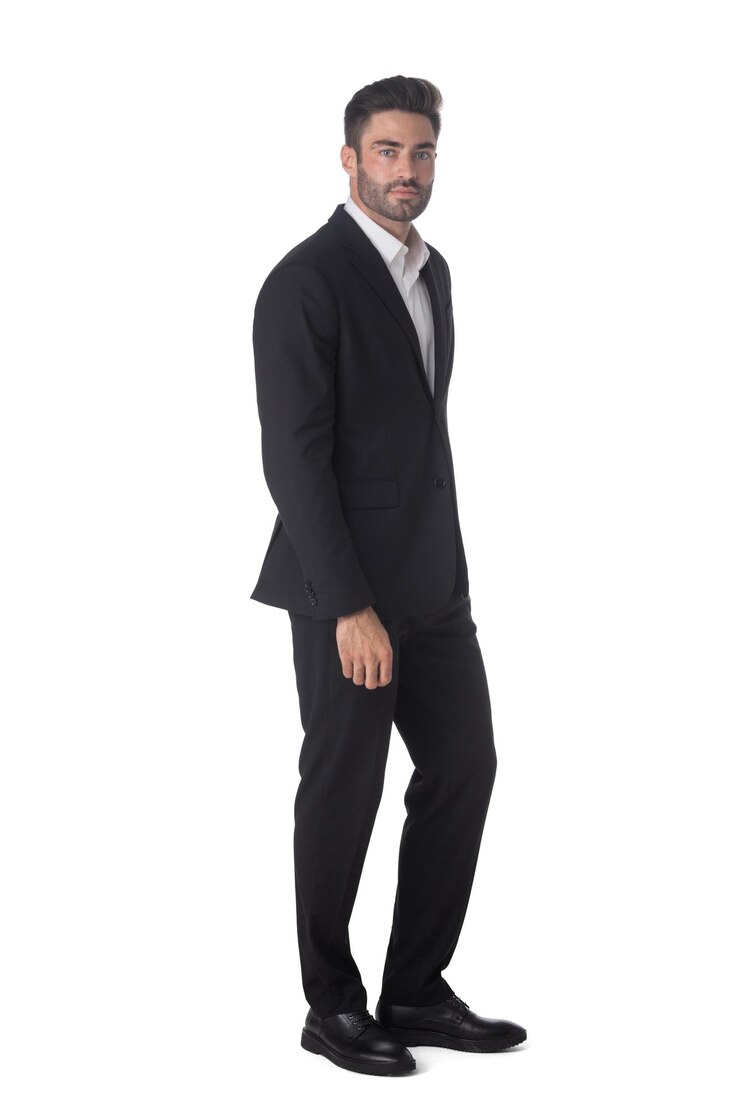 Portrait of business man in suit