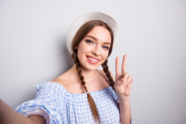 Photo portrait of a charming pretty lady