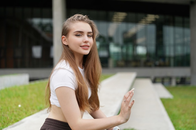 Page 19 | Young Teen Candid Images - Free Download on Freepik