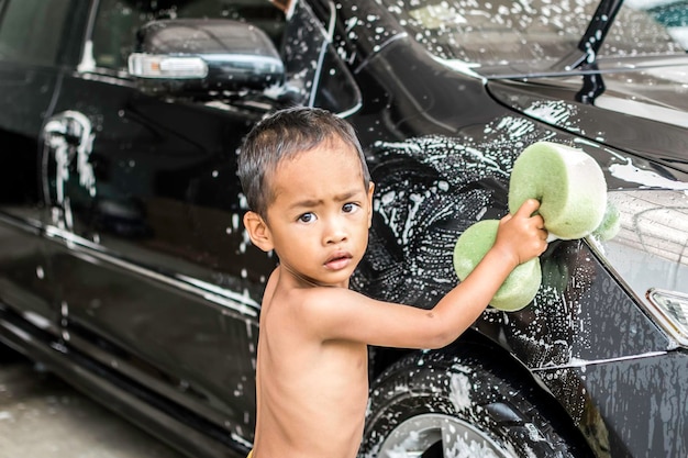 Kid Washing Car Images - Free Download on Freepik