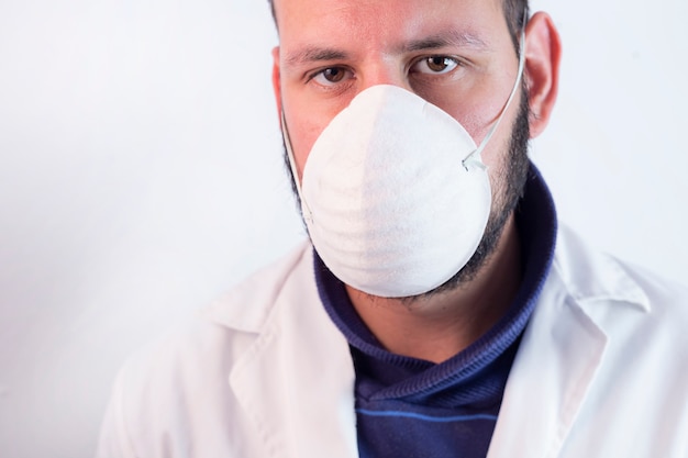 Photo portrait of a doctor with a mask