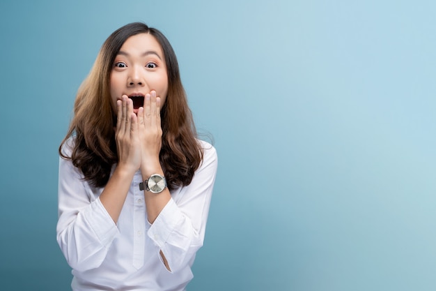 Portrait of excited woman 