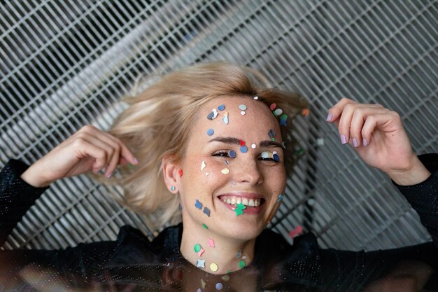 Photo portrait of a girl smiling