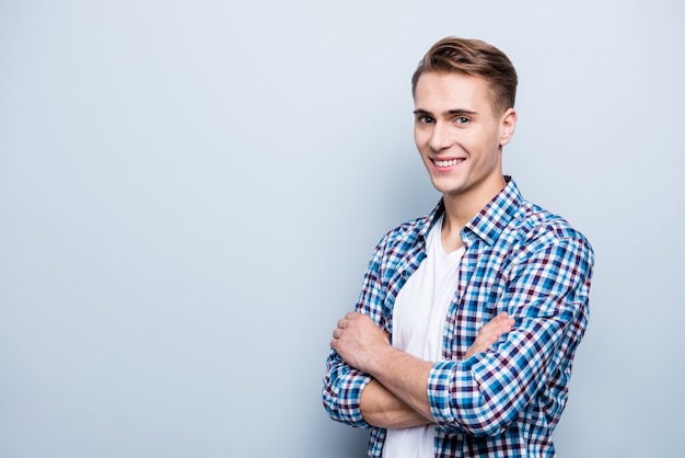 Photo portrait of a handsome young man