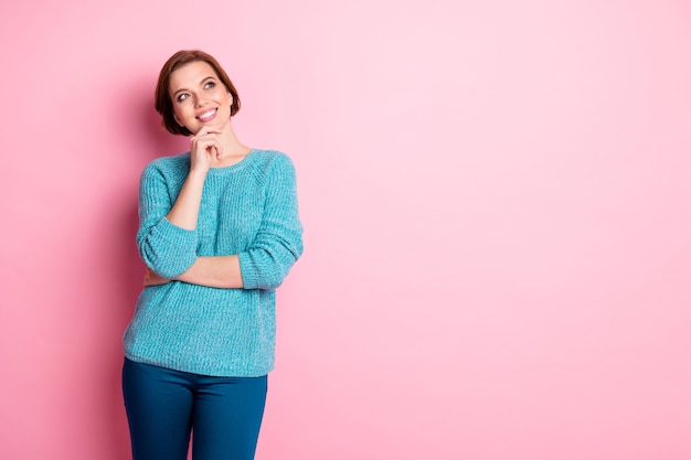 Portrait of her she nice attractive lovely cheerful cheery brown-haired girl thinking creating new solution strategy life opinion point of view 