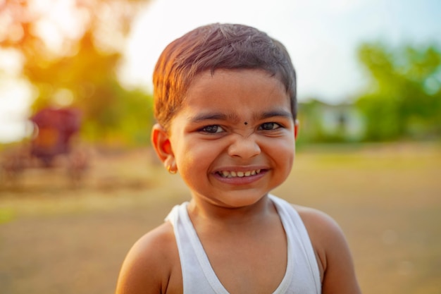 インドの小さな男の子の肖像画