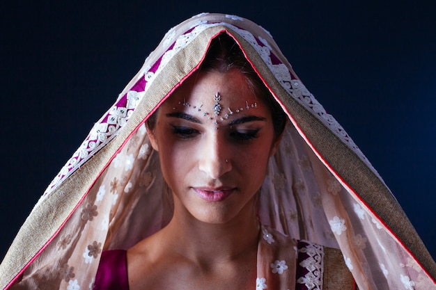 Photo portrait of indian woman