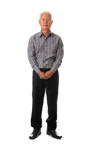 Photo portrait of man standing against white background