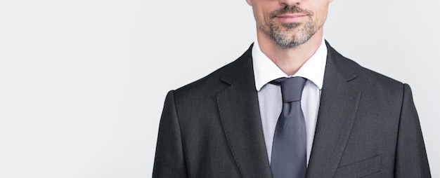 Photo portrait of mature lawyer wearing glasses and business suit