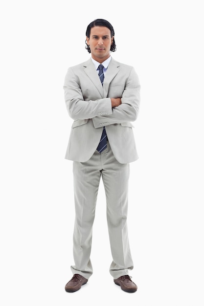 Photo portrait of an office worker posing with the arms crossed