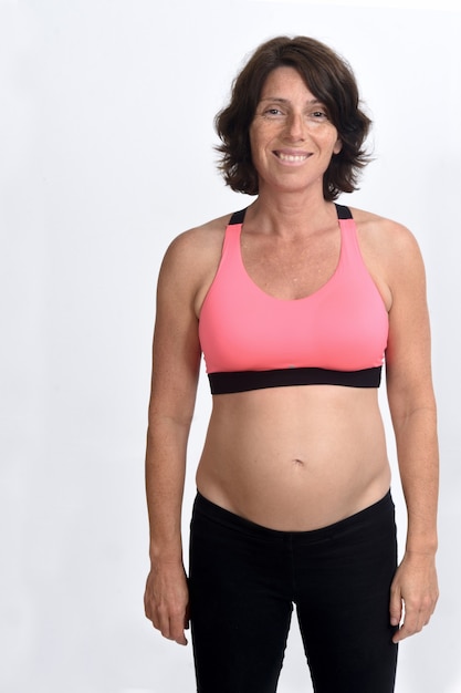 Photo portrait of a pregnant woman with sportswear