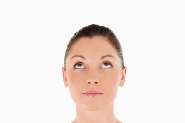 Photo portrait of a pretty woman posing while standing