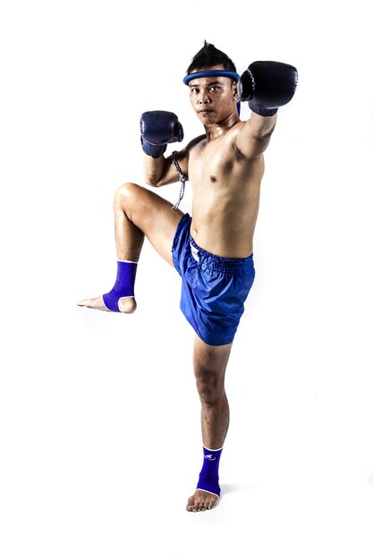 Photo portrait of shirtless boxer on white background