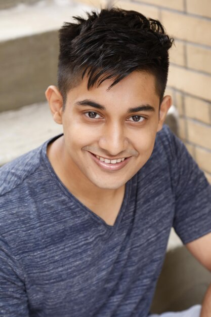 Photo portrait of smiling boy