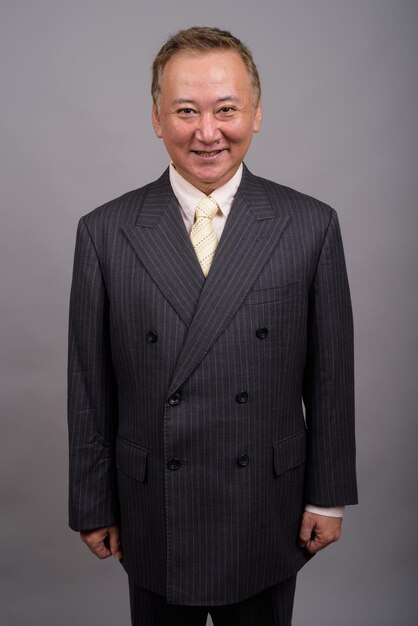 Photo portrait of a smiling man