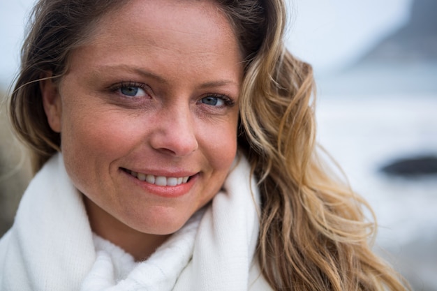 Photo portrait of smiling woman