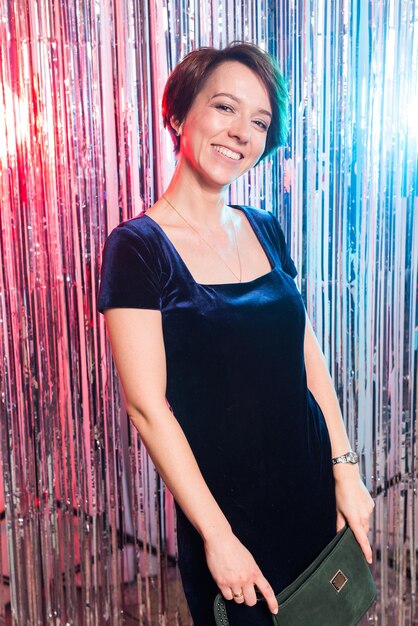 Photo portrait of a smiling young woman